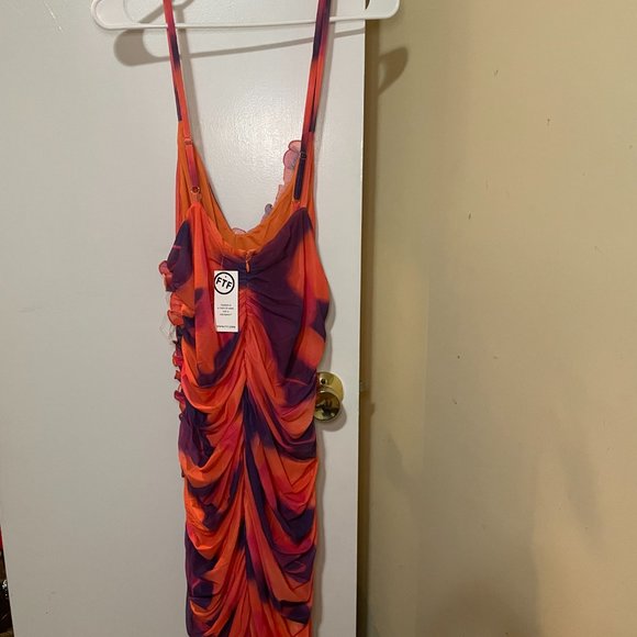 Fashion to Figure dress - Picture 2 of 3